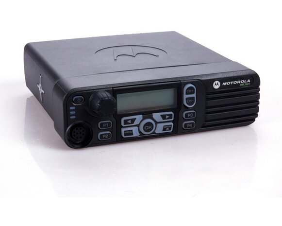 Motorola DM3601 UHF mobilofoon